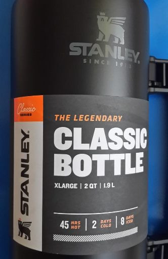 Легендарний класичний термос Stanley із ручкою 1.9 л.