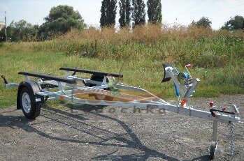 Прицеп с цинковым покрытием для перевозки надувных резиновых и ПВХ лодок длиной до 3,8 м