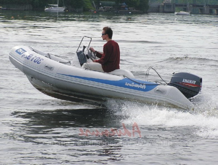 Лодка надувная моторная с жестким дном Adventure RIB Vesta V-450