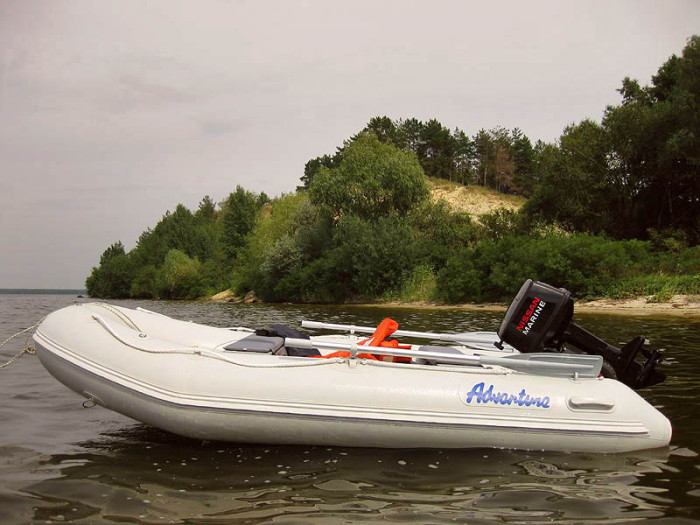 Лодка надувная моторная килевая Adventure Arta A-260