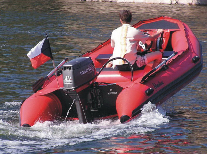 Лодка надувная моторная килевая Adventure Master II M-440